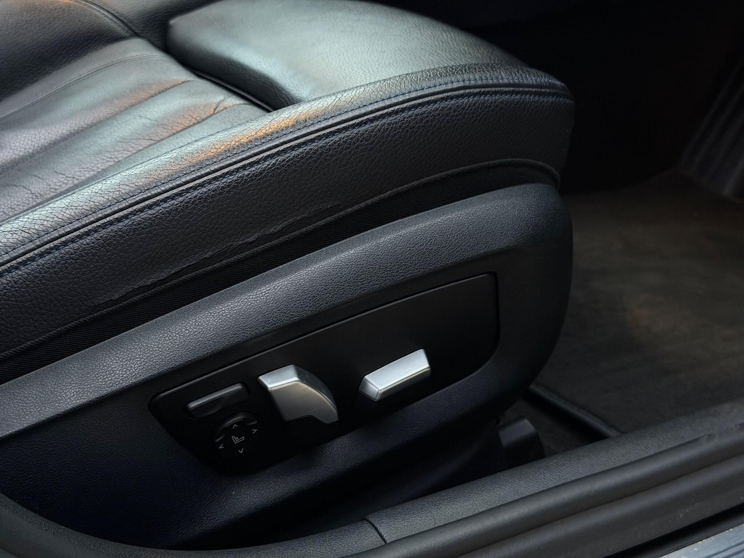 Used BMW 5 Series 2017 for sale - 77074849: Photo 25