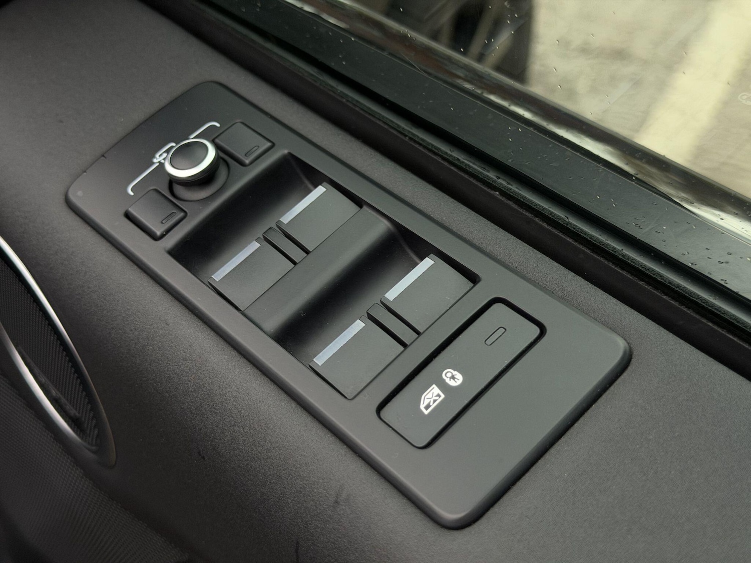 Used Land Rover Discovery 2020 for sale - 77479551: Photo 26