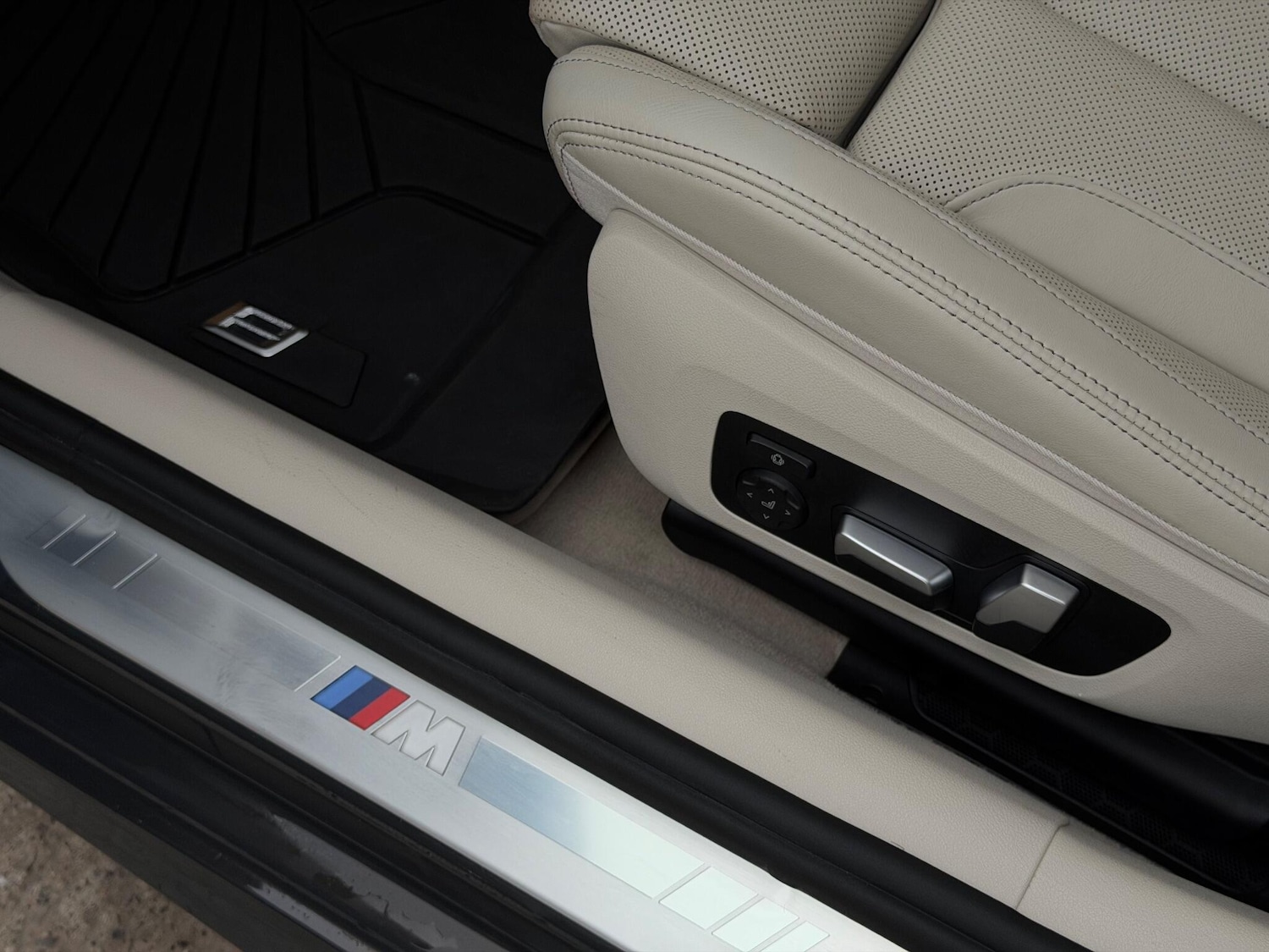 Used BMW 8 Series Gran Coupe 2022 for sale - 76899309: Photo 39