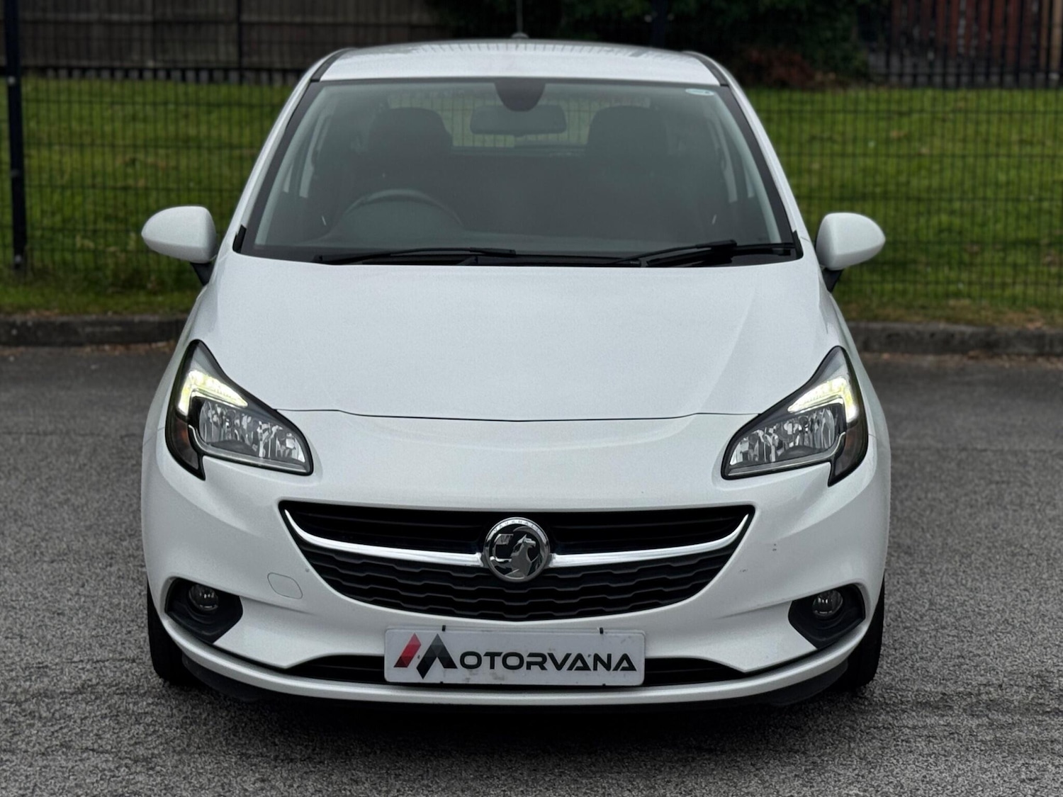 Used Vauxhall Corsa 2017 for sale - 76560870: Photo 2