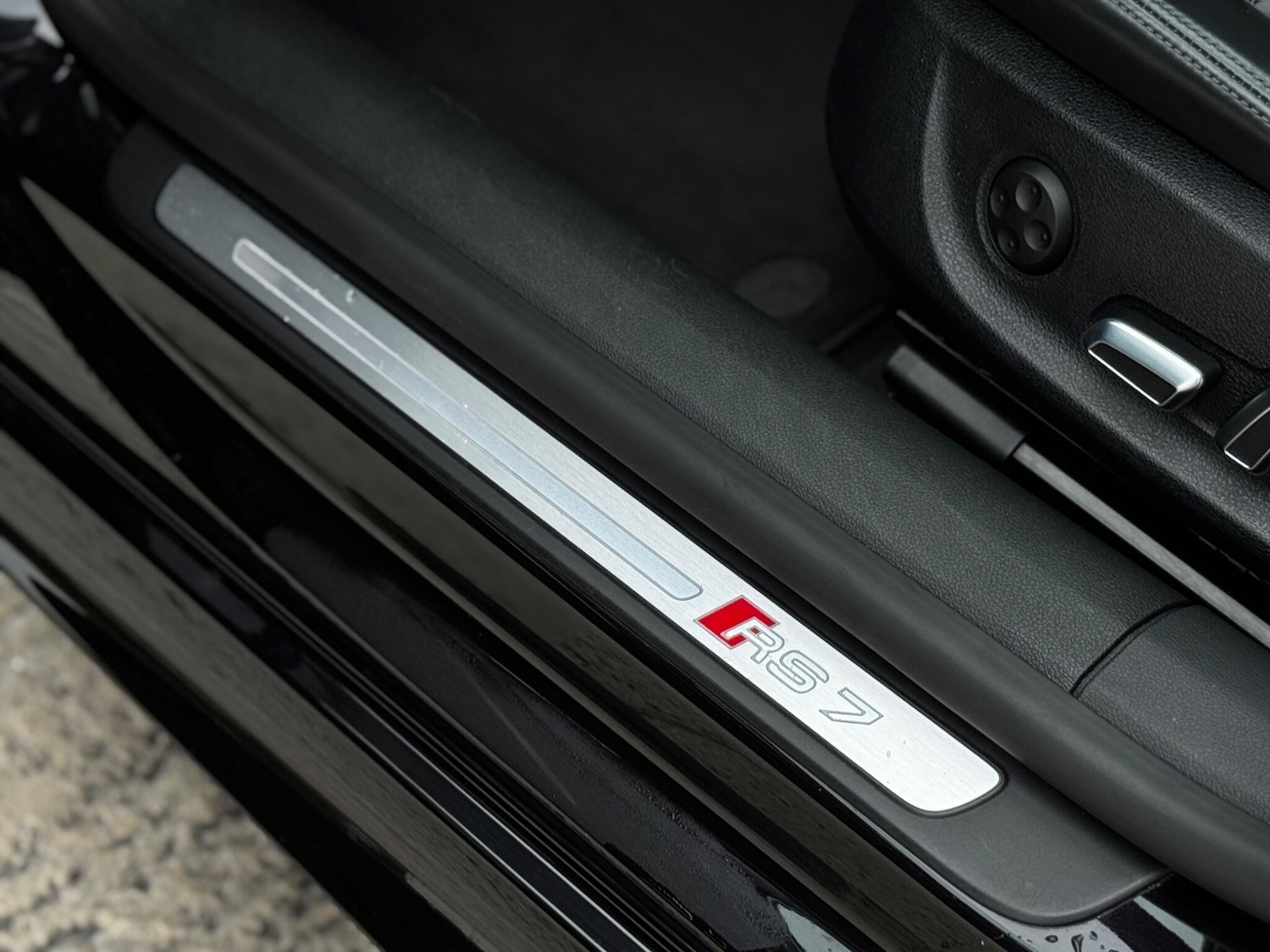 Used Audi RS7 2017 for sale - 76560992: Photo 21