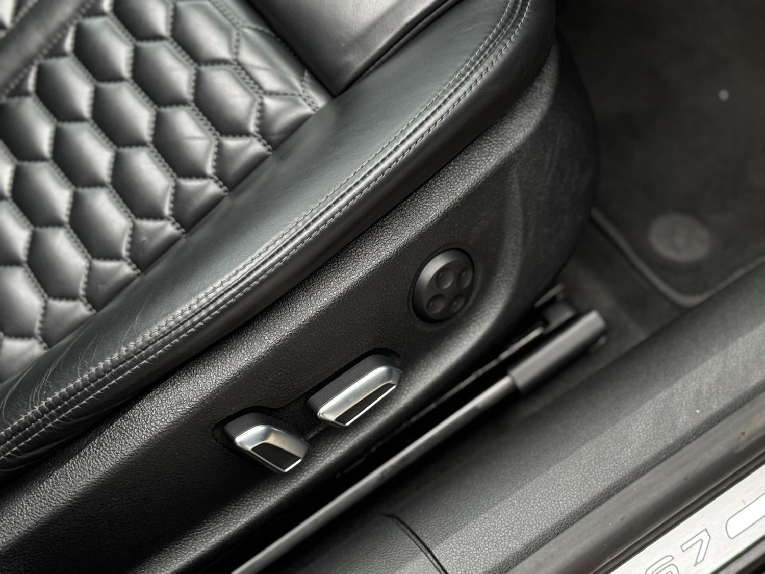 Used Audi RS7 2017 for sale - 76560992: Photo 38