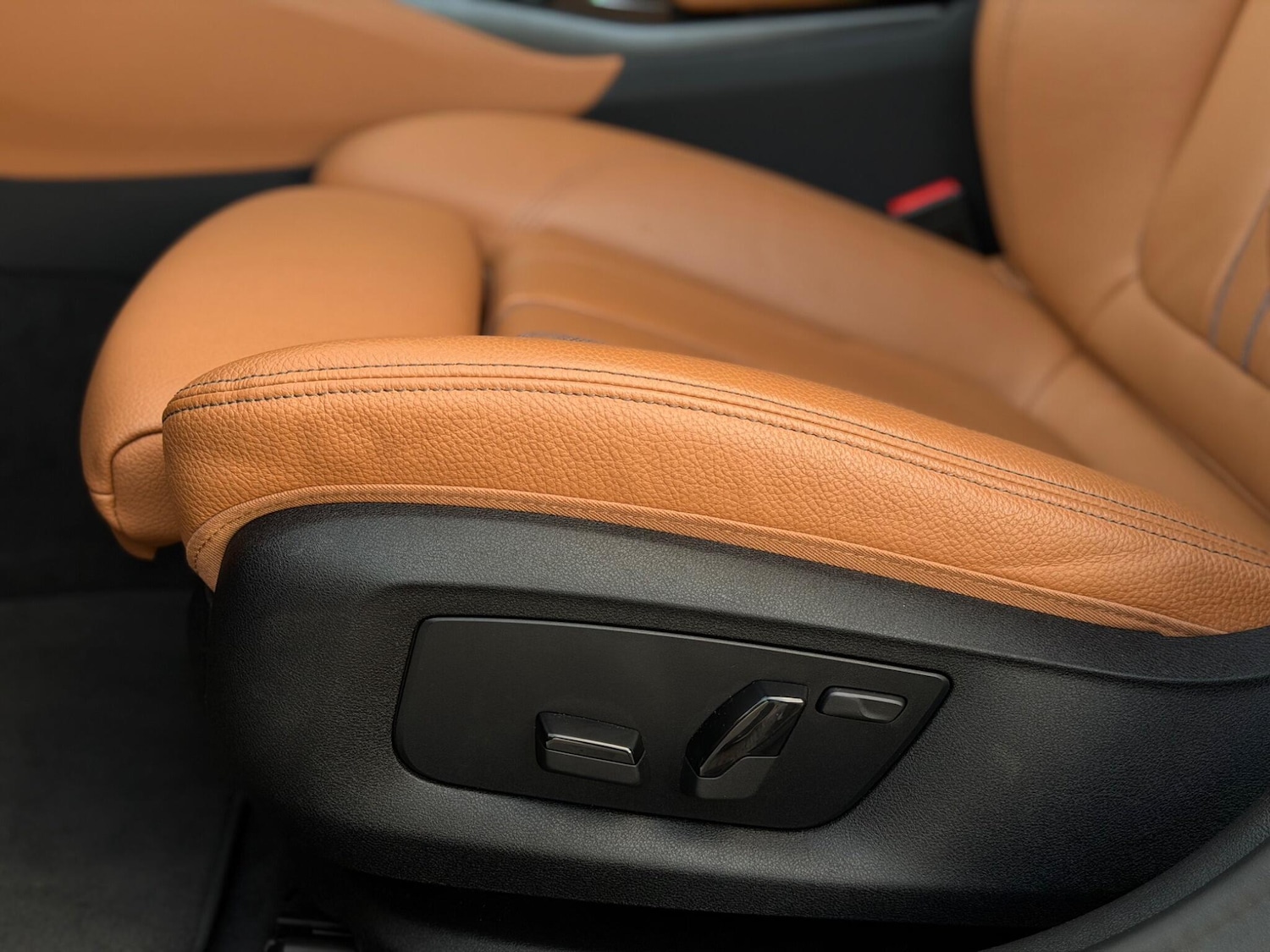 Used BMW 5 Series 2022 for sale - 76562018: Photo 32