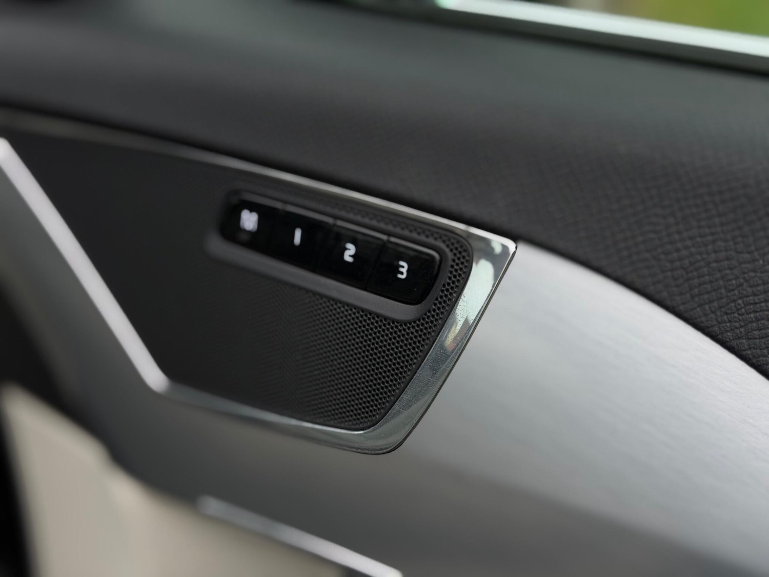 Used Volvo XC90 2018 for sale - 76989046: Photo 43