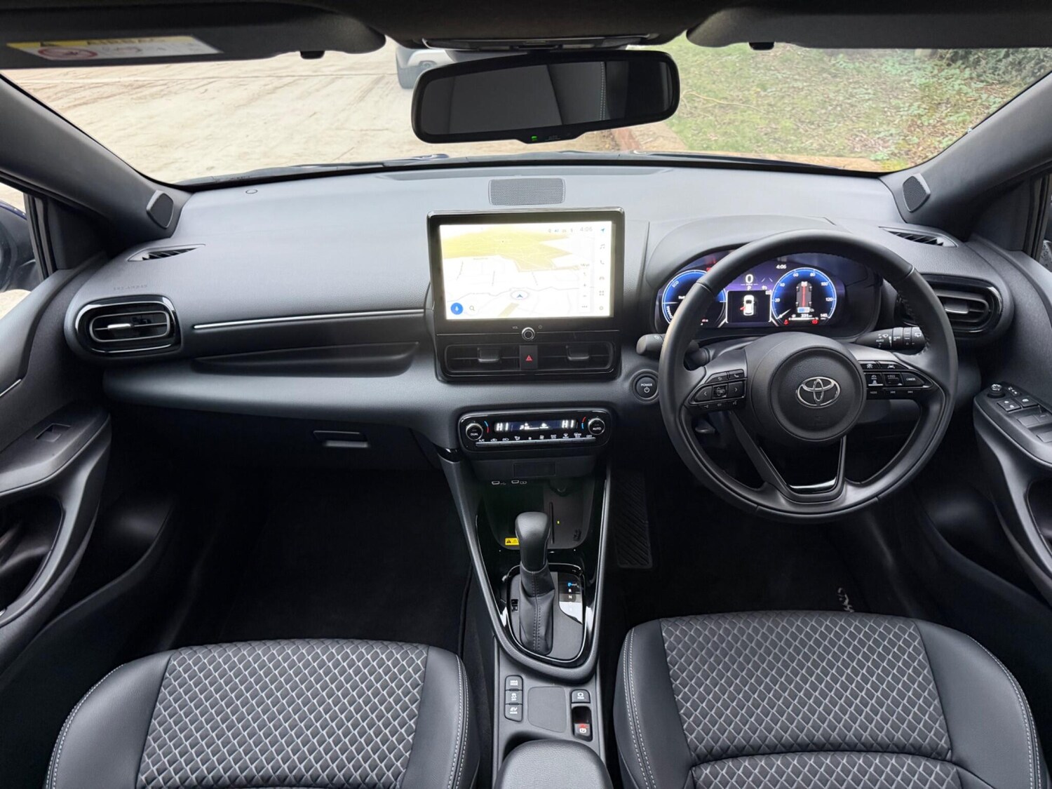 Used Toyota Yaris 2025 for sale - 77331225: Photo 18