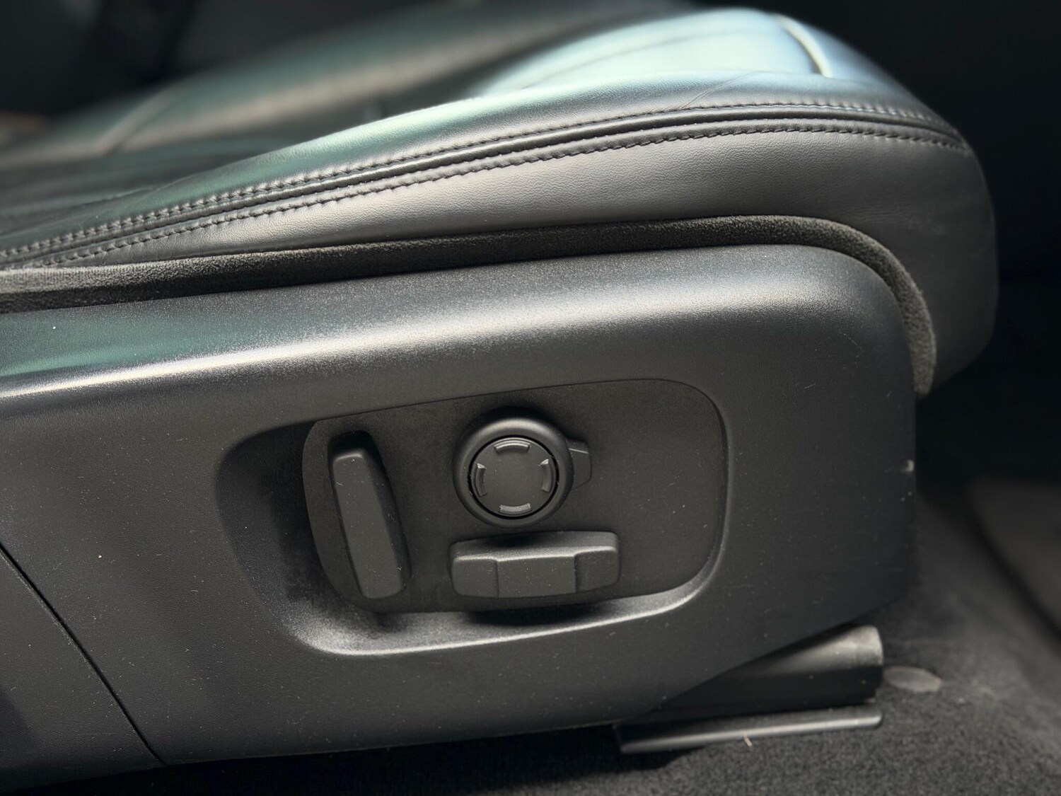 Used Land Rover Range Rover Evoque 2019 for sale - 76562328: Photo 30