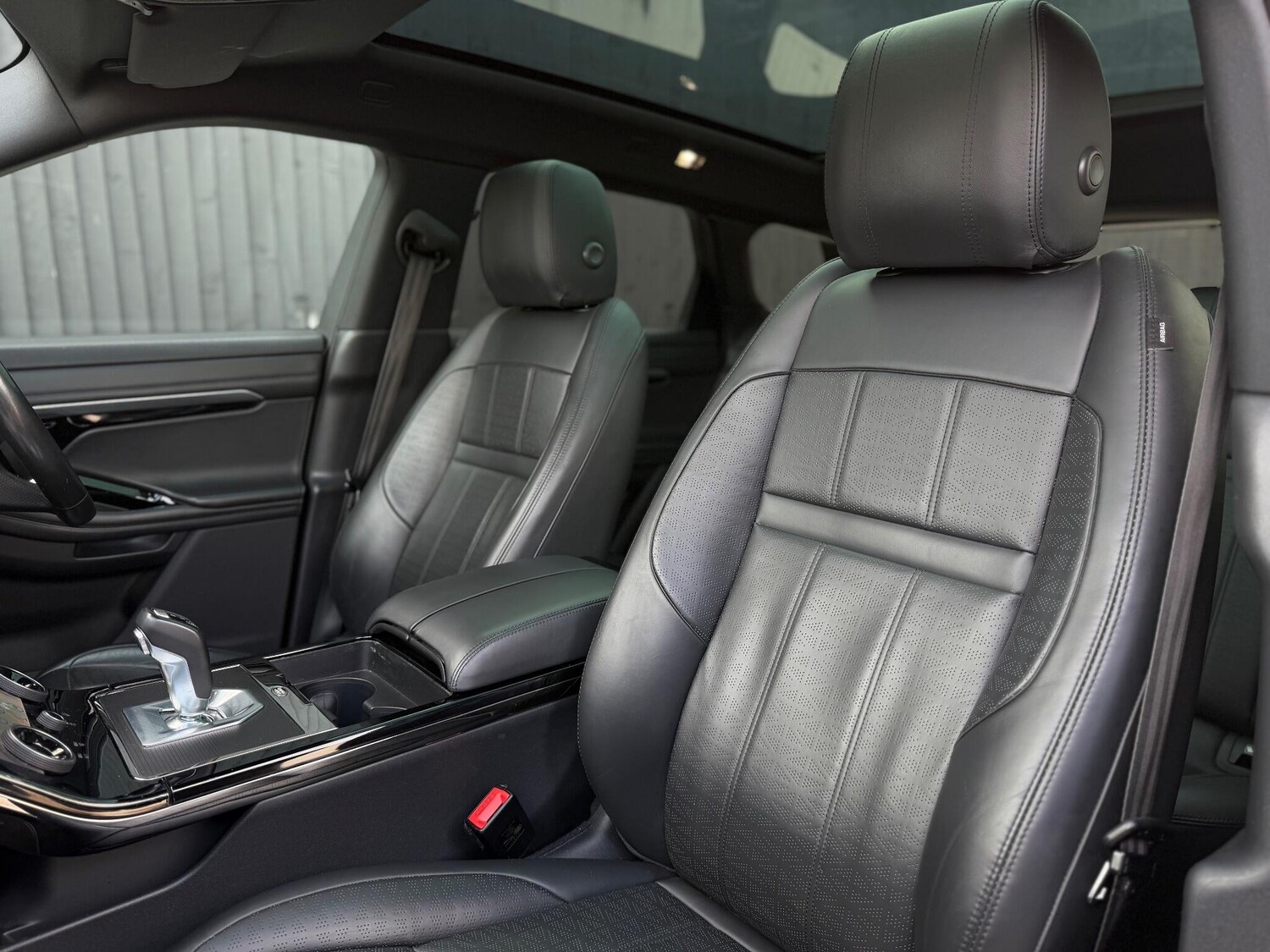 Used Land Rover Range Rover Evoque 2019 for sale - 76562328: Photo 46