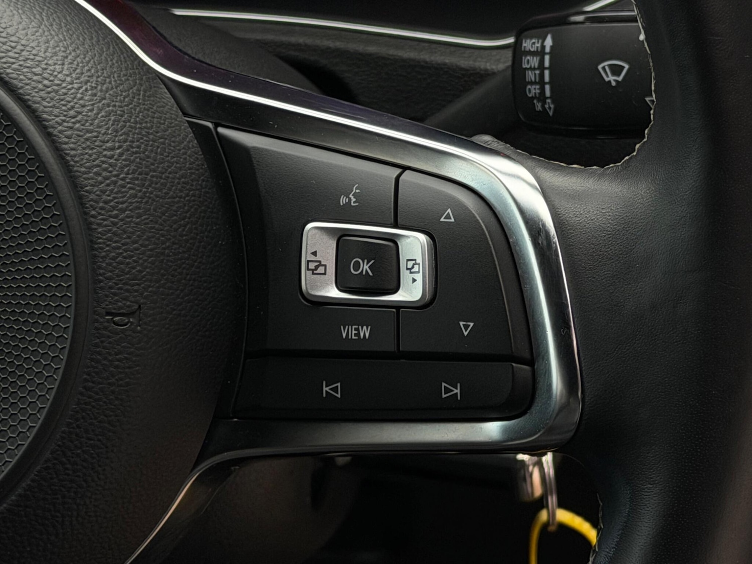 Used Volkswagen T-Roc 2020 for sale - 76991650: Photo 26