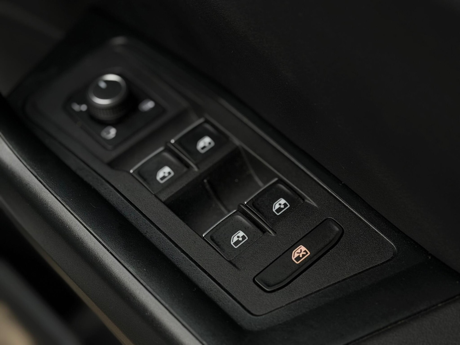 Used Volkswagen T-Roc 2020 for sale - 76991650: Photo 27