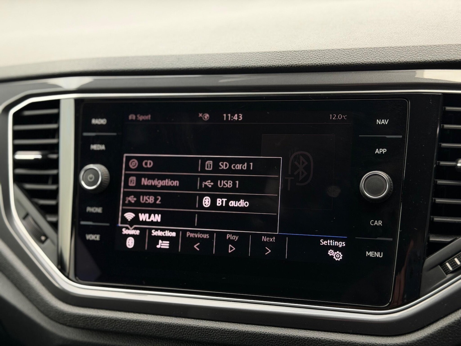 Used Volkswagen T-Roc 2020 for sale - 76991650: Photo 35