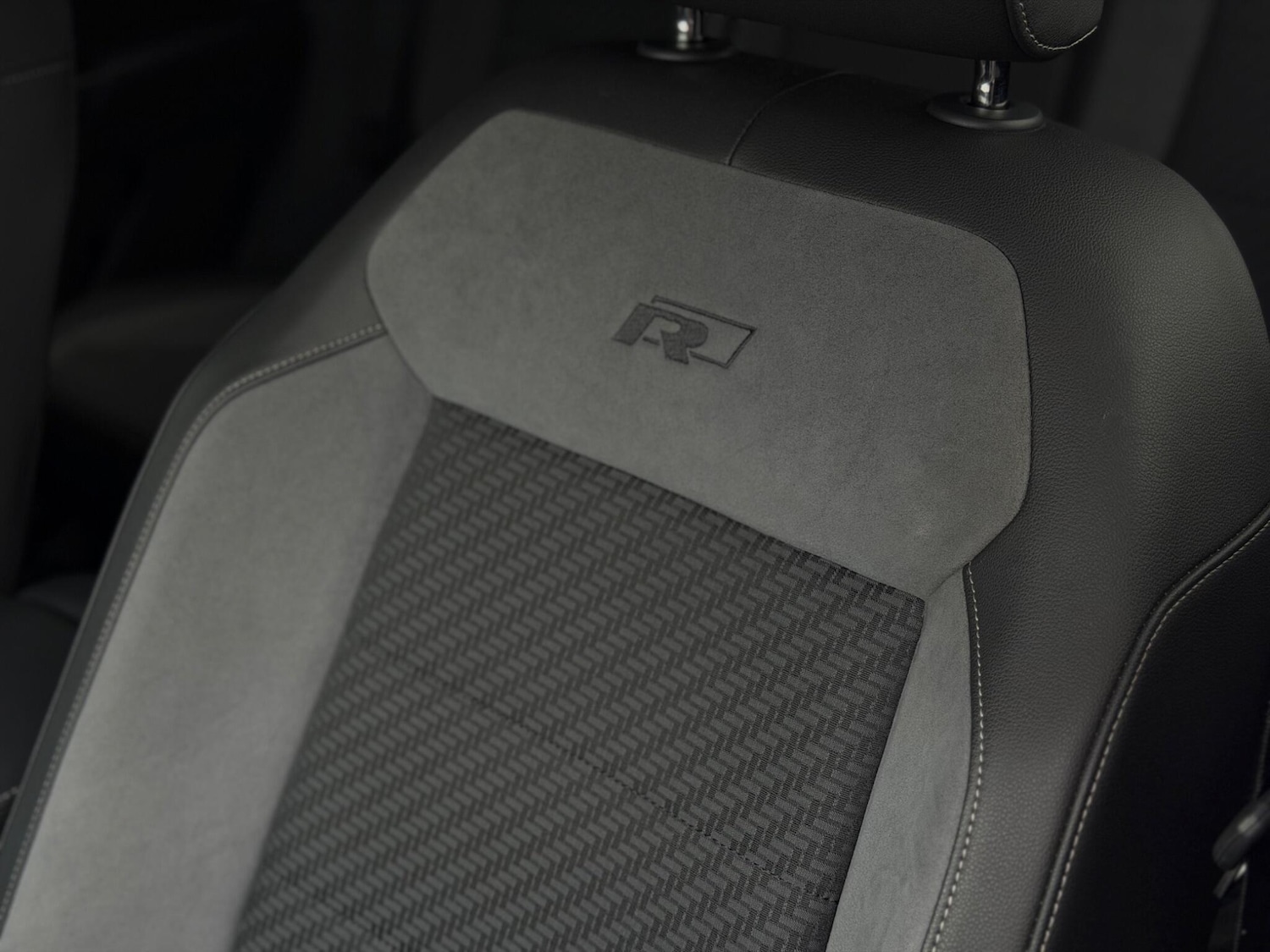 Used Volkswagen T-Roc 2020 for sale - 76991650: Photo 45