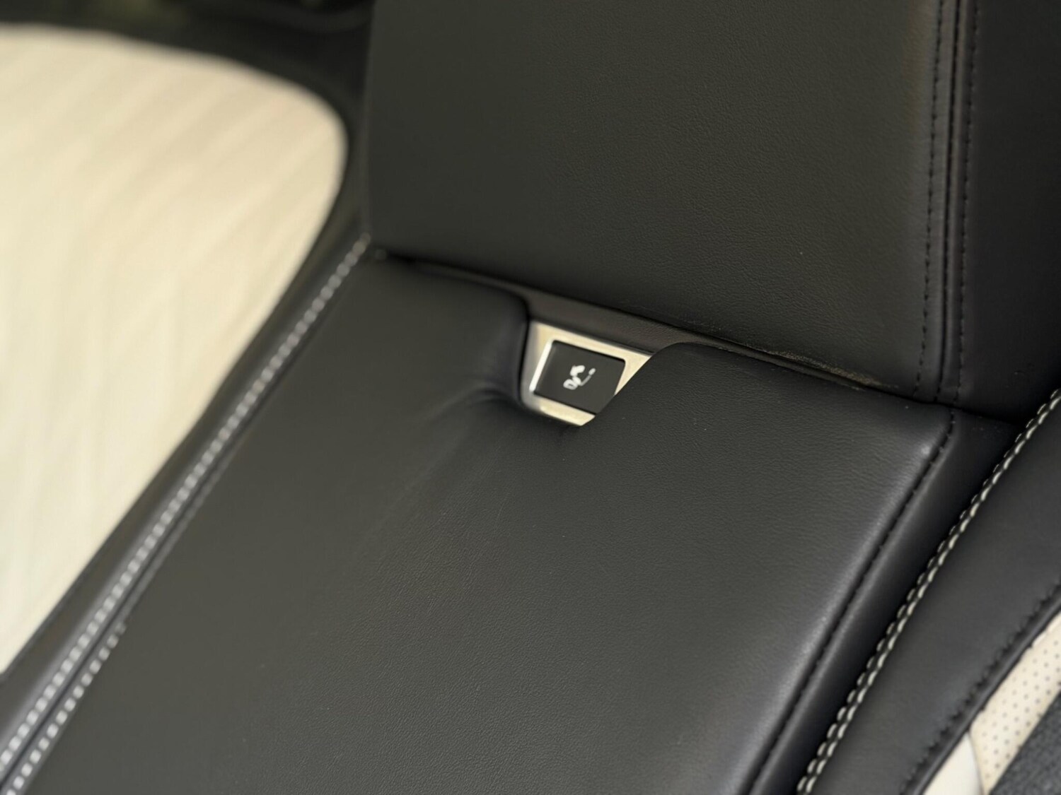 Used Land Rover Range Rover 2019 for sale - 76752843: Photo 32