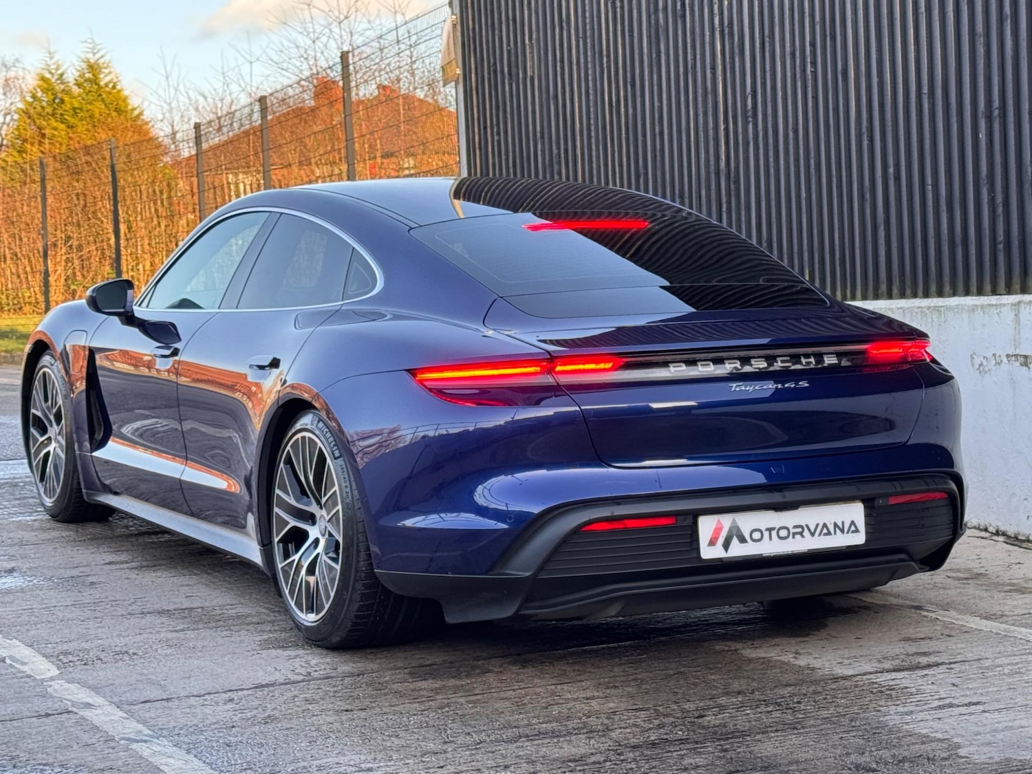 Used Porsche Taycan 2020 for sale - 76561255: Photo 11