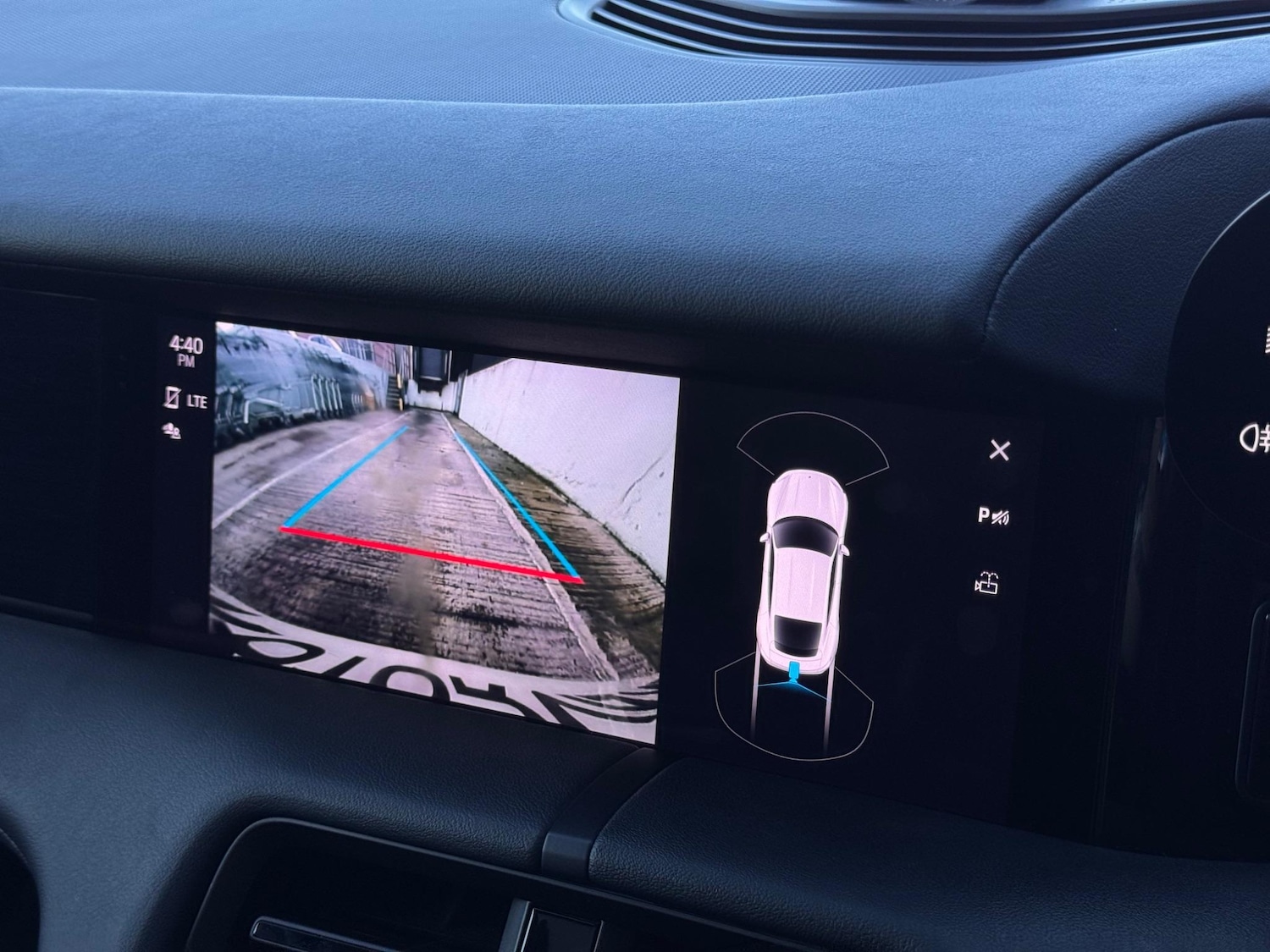 Used Porsche Taycan 2020 for sale - 76561255: Photo 32