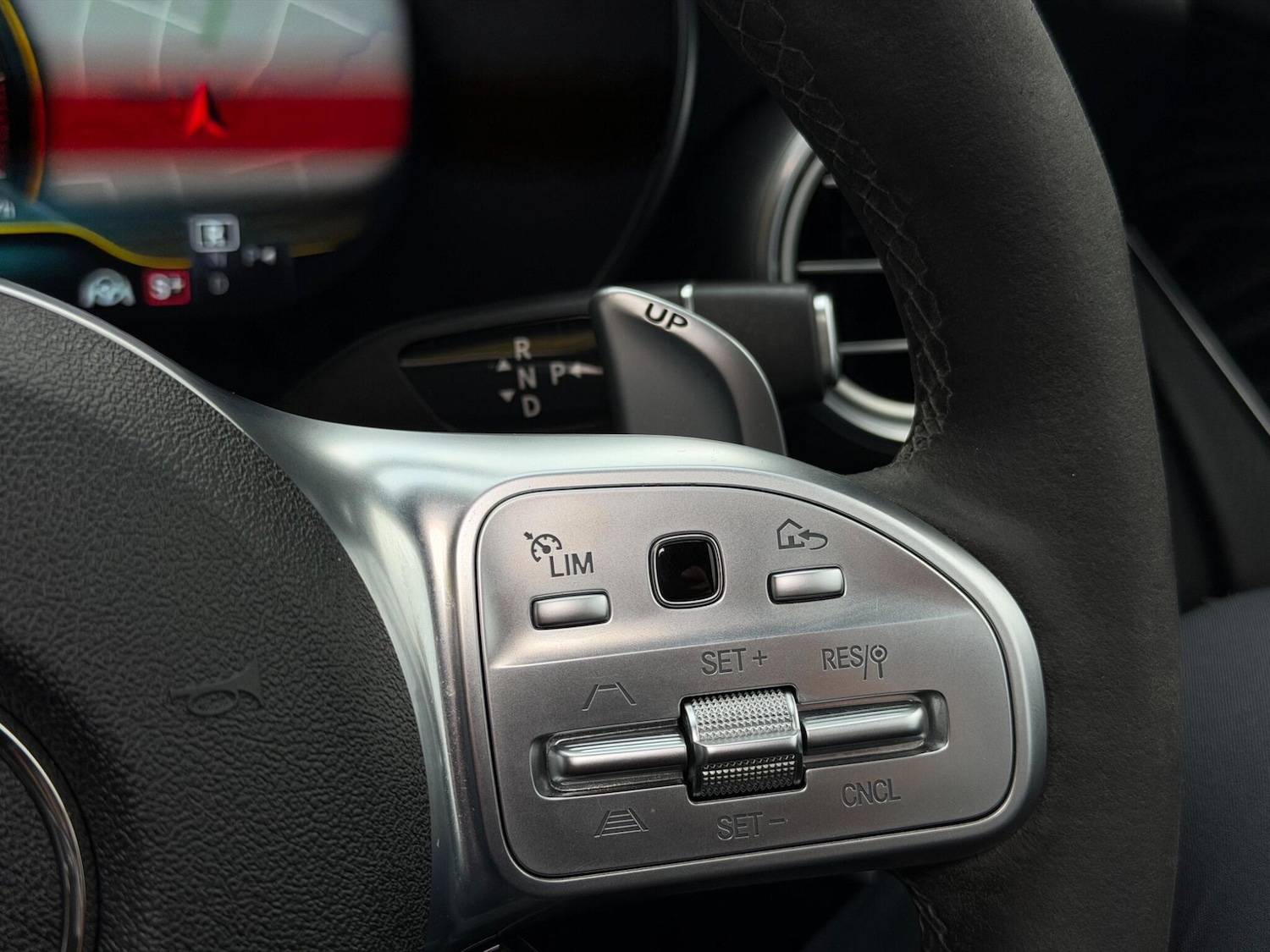 Used Mercedes-Benz GLC 2019 for sale - 76562534: Photo 32