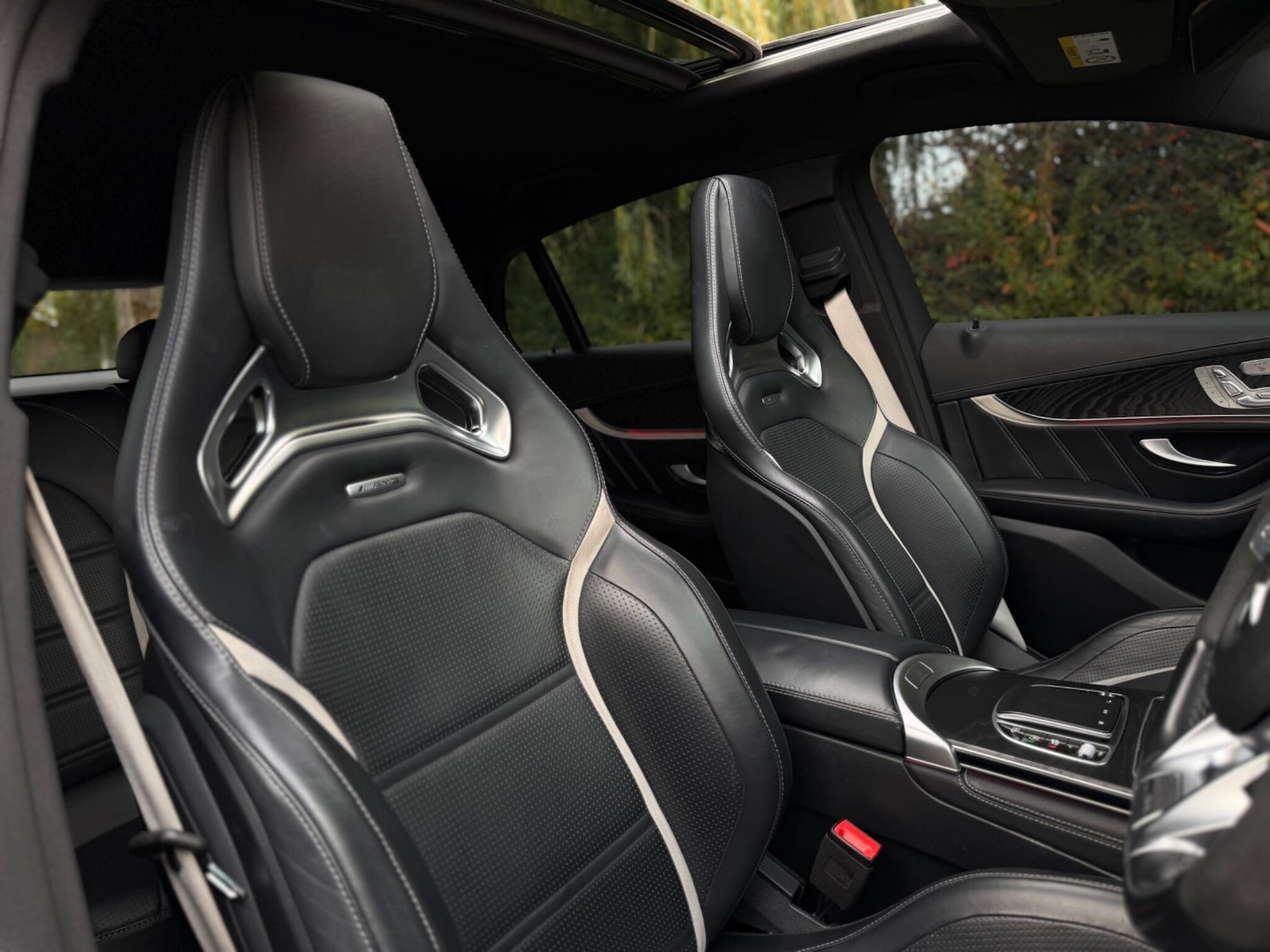 Used Mercedes-Benz GLC 2019 for sale - 76562534: Photo 6