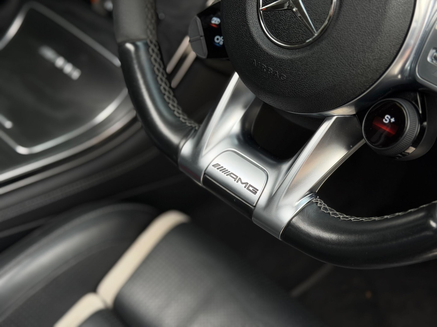 Used Mercedes-Benz GLC 2019 for sale - 76562534: Photo 61