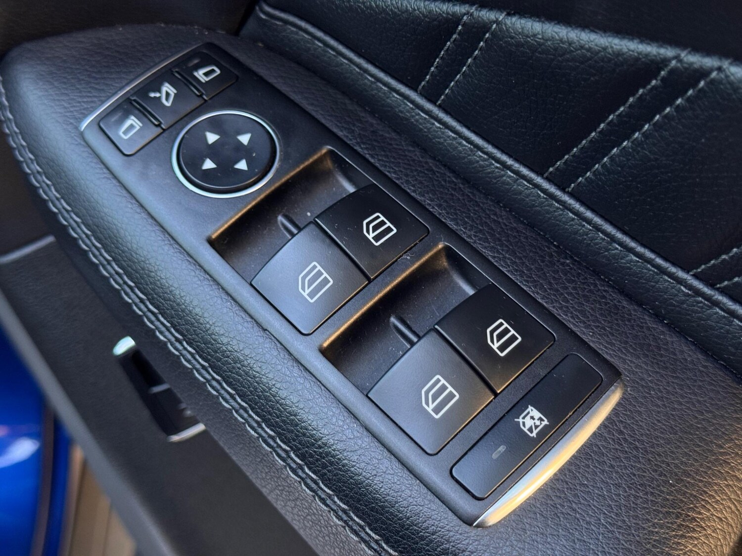 Used Mercedes-Benz GLE 2018 for sale - 76561066: Photo 25