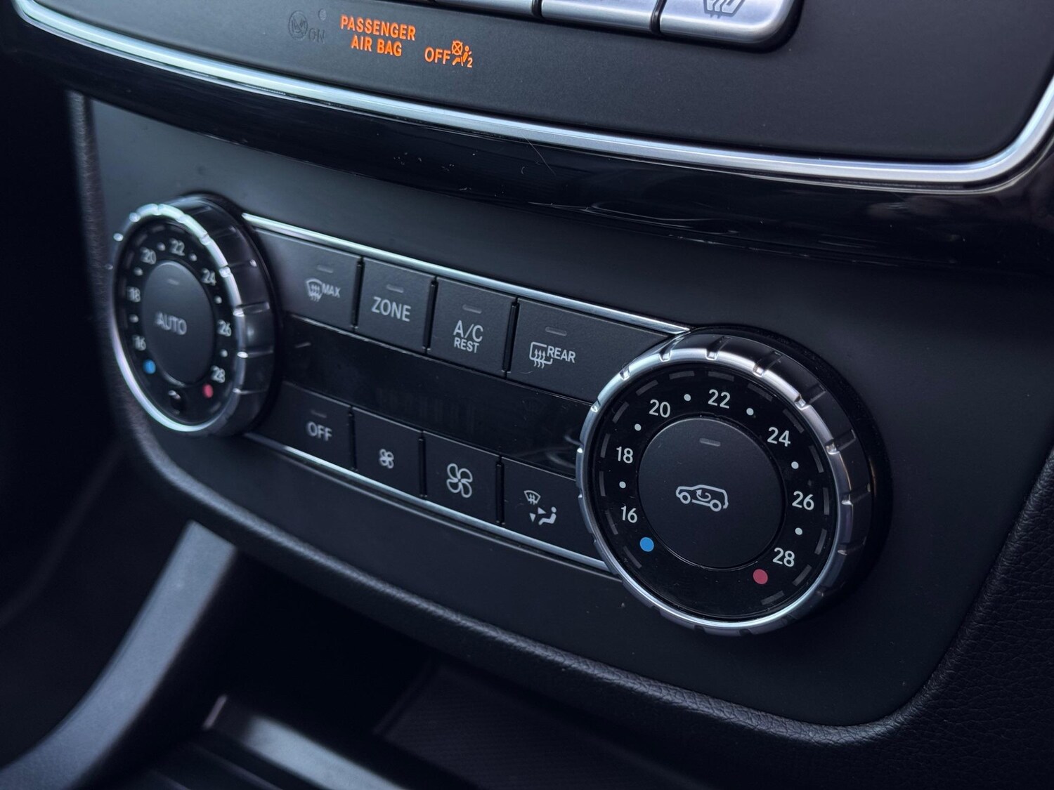 Used Mercedes-Benz GLE 2018 for sale - 76561066: Photo 29