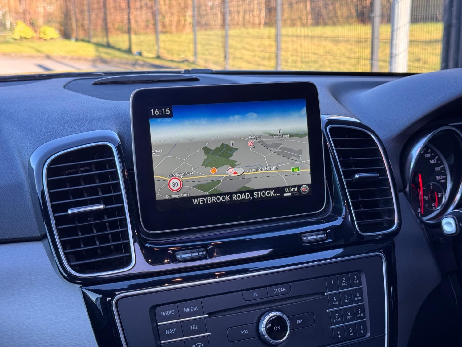 Used Mercedes-Benz GLE 2018 for sale - 76561066: Photo 31