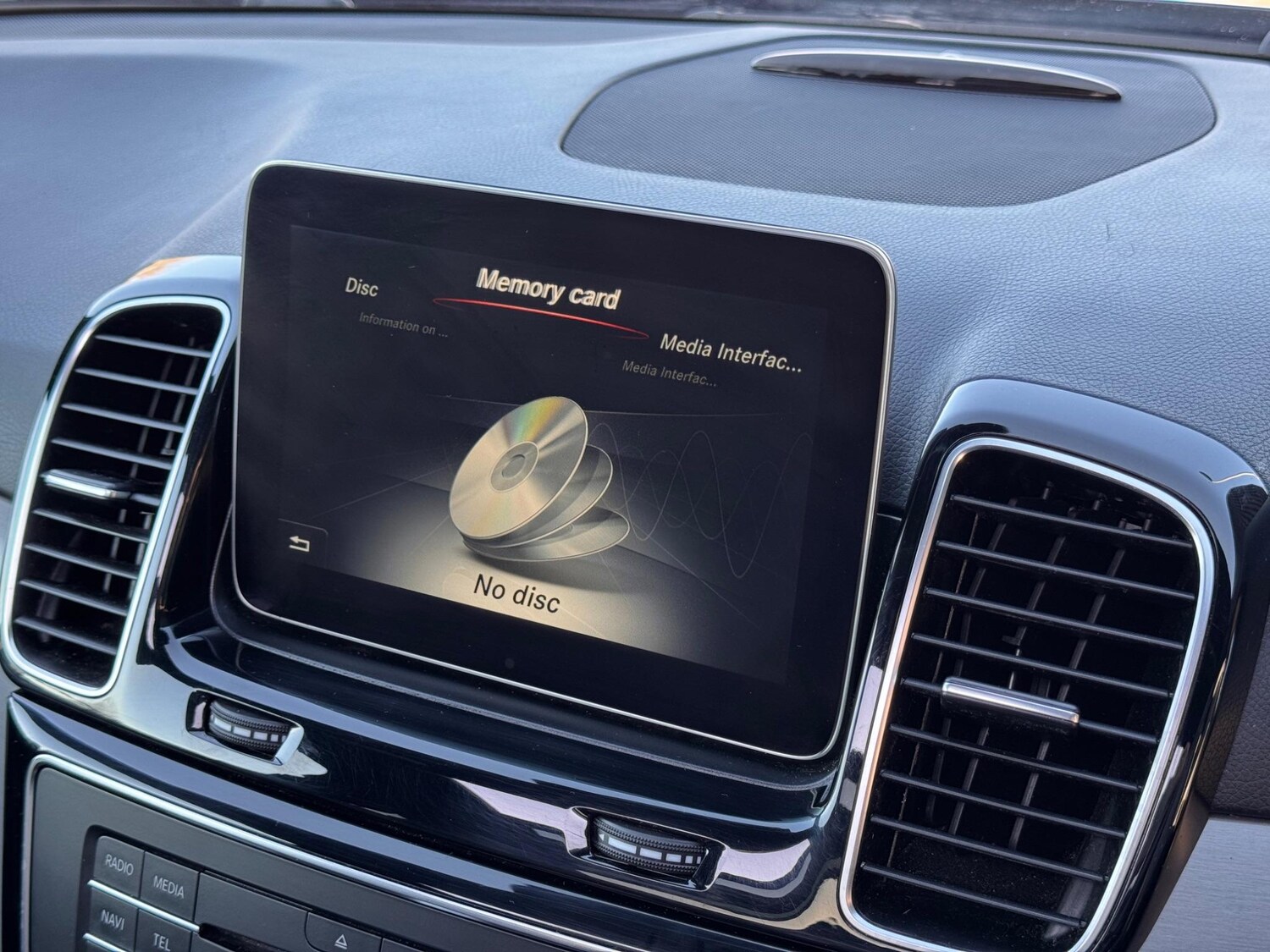 Used Mercedes-Benz GLE 2018 for sale - 76561066: Photo 39