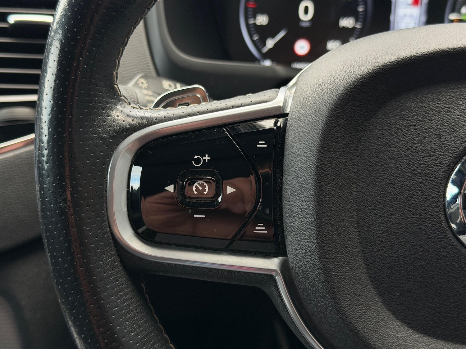 Used Volvo XC90 2017 for sale - 76562326: Photo 29