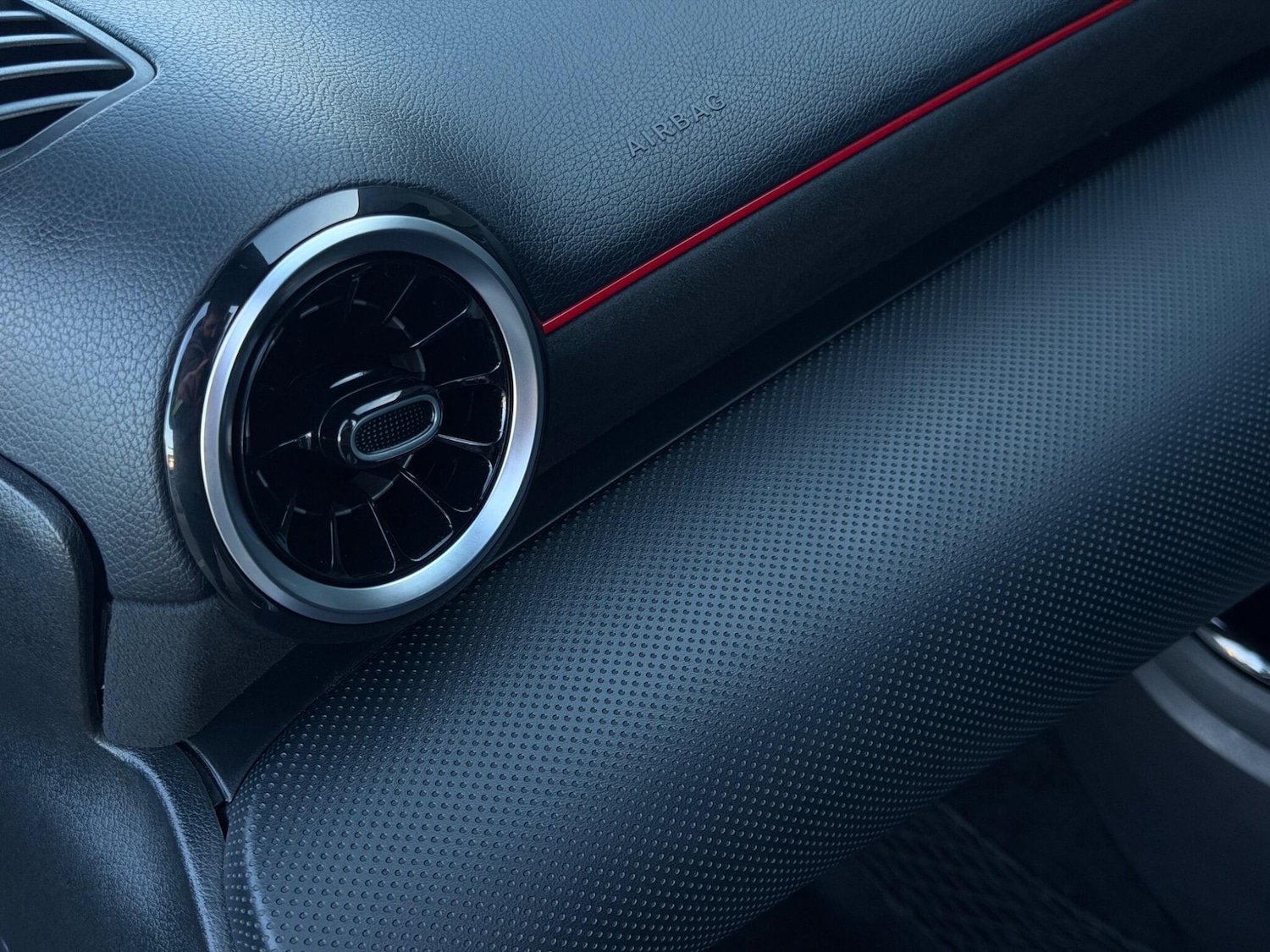 Used Mercedes-Benz A-Class 2019 for sale - 77143564: Photo 18