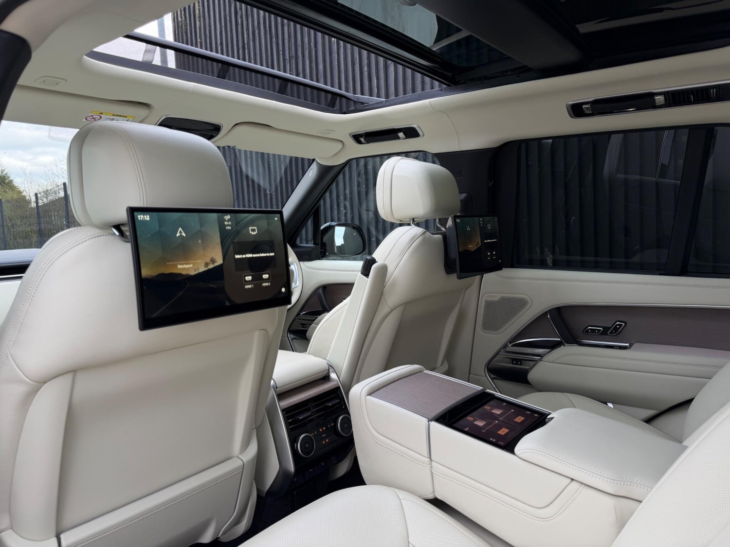 Used Land Rover Range Rover 2023 for sale - 78048255: Photo 32