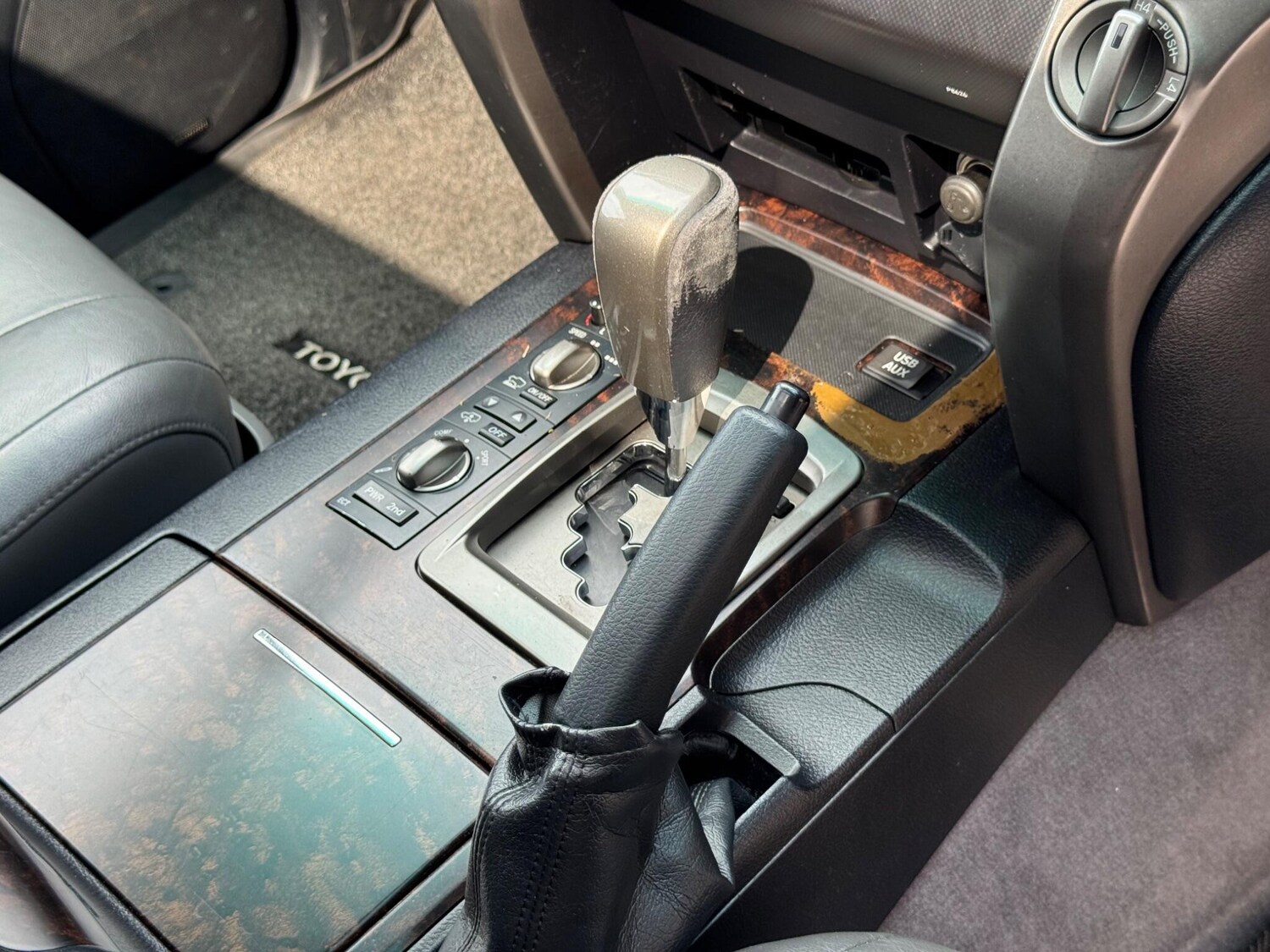 Used Toyota Land Cruiser 2010 for sale - 77574556: Photo 15