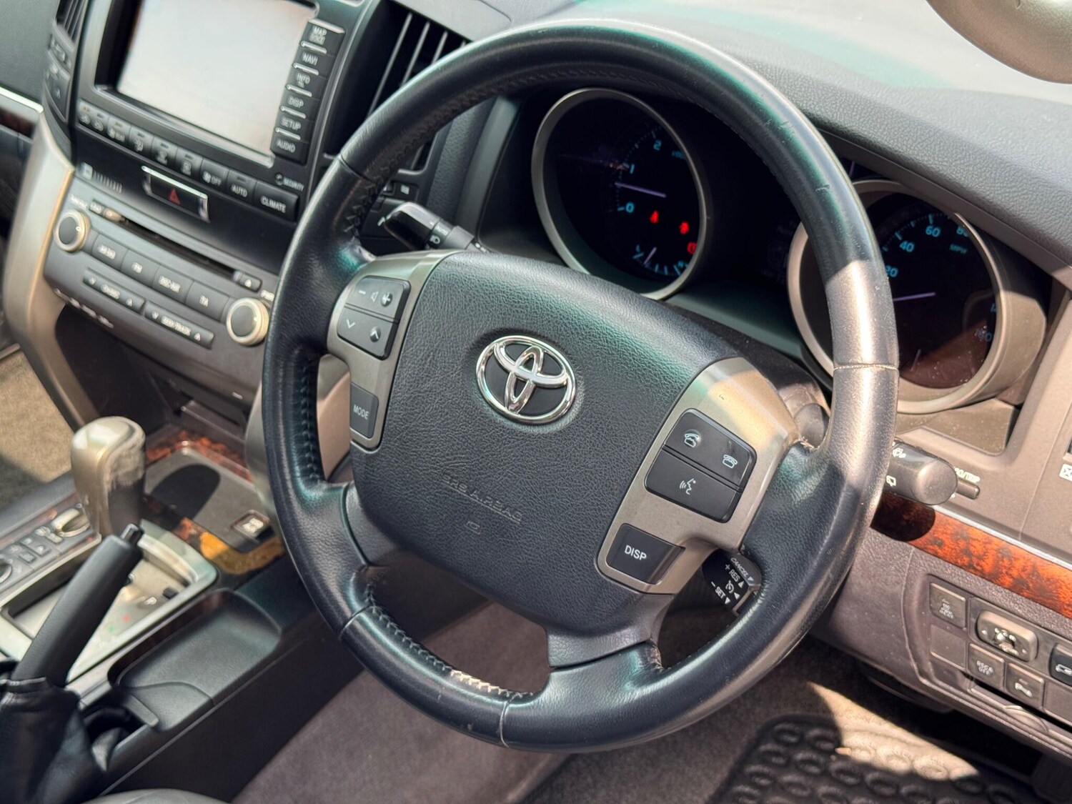 Used Toyota Land Cruiser 2010 for sale - 77574556: Photo 34