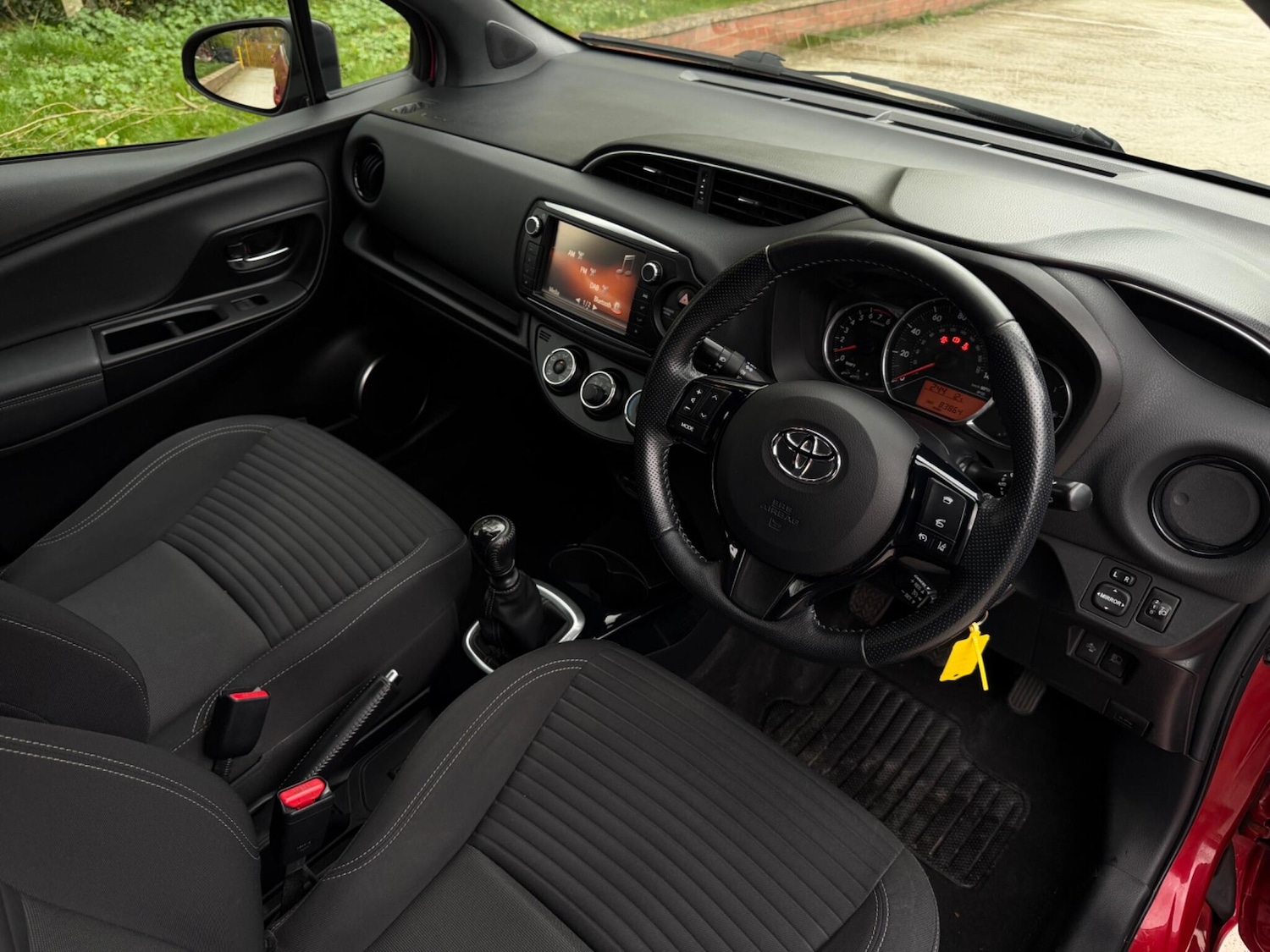 Used Toyota Yaris 2016 for sale - 78100478: Photo 14