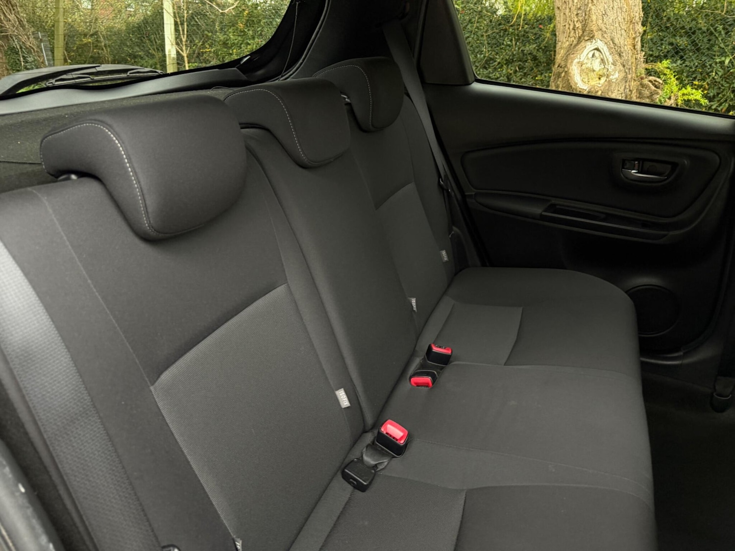 Used Toyota Yaris 2016 for sale - 78100478: Photo 18