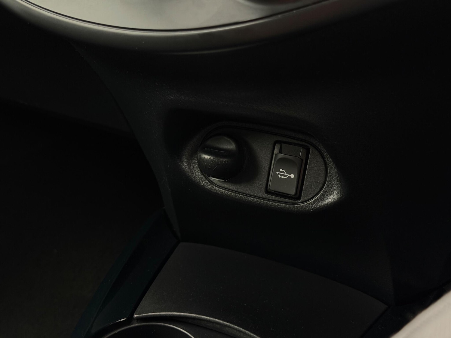 Used Toyota Yaris 2016 for sale - 78100478: Photo 20