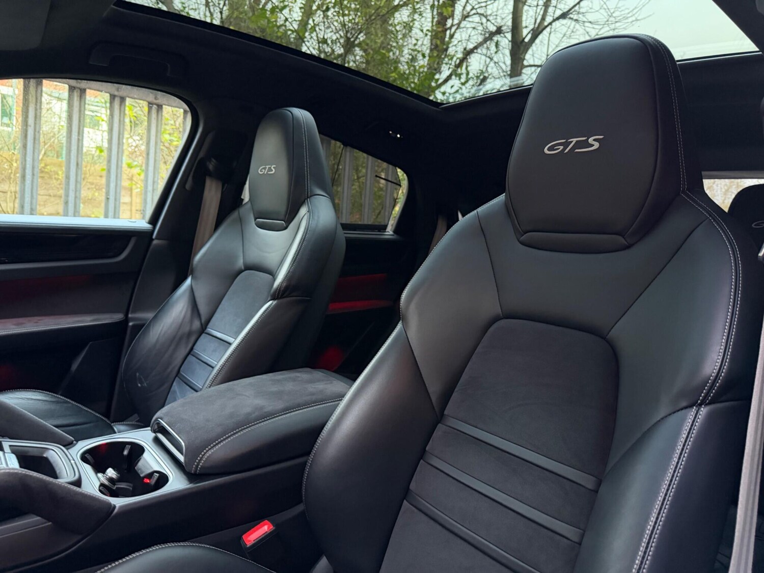 Used Porsche Cayenne 2020 for sale - 77892165: Photo 71