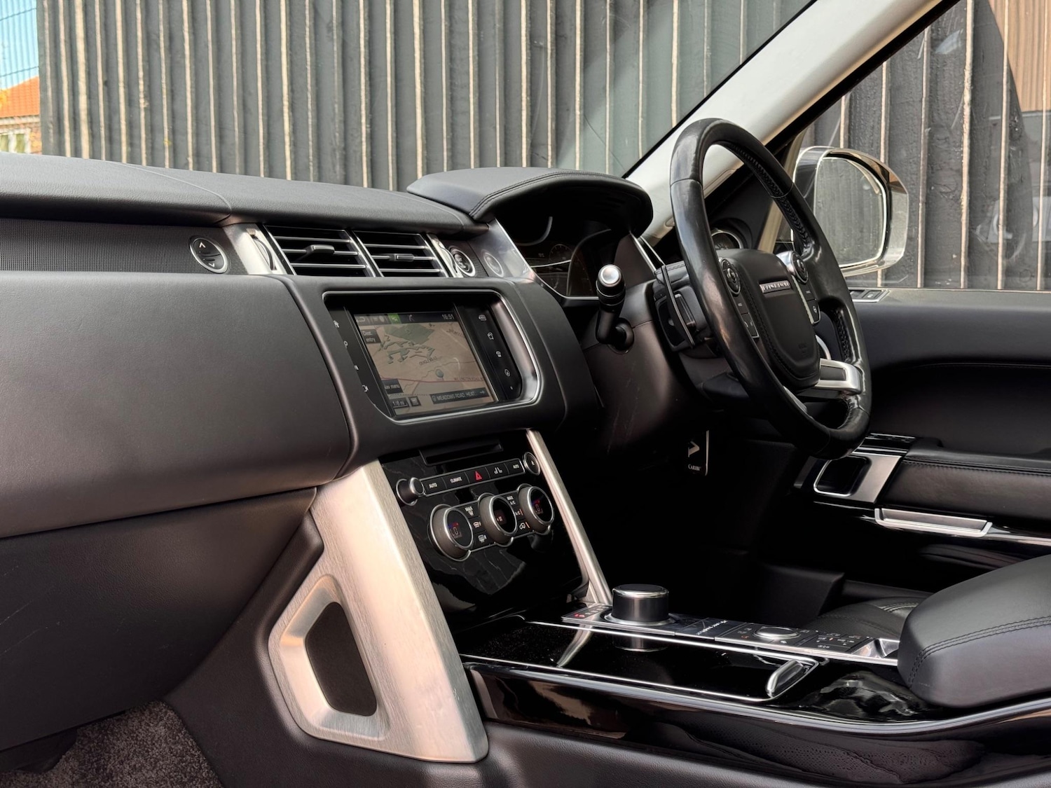 Used Land Rover Range Rover 2016 for sale - 76562519: Photo 17