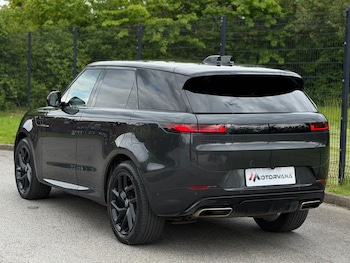 Used Land Rover Range Rover Sport 2025 for sale - 78504497: Photo