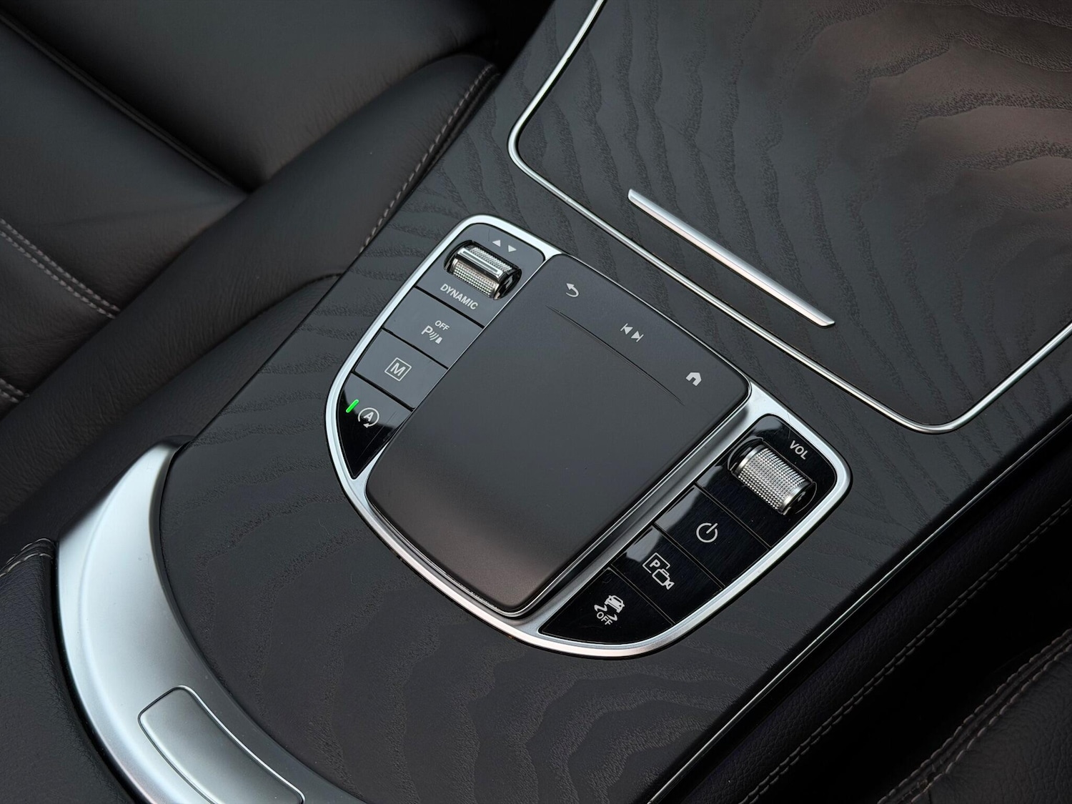 Used Mercedes-Benz GLC 2020 for sale - 77091126: Photo 25