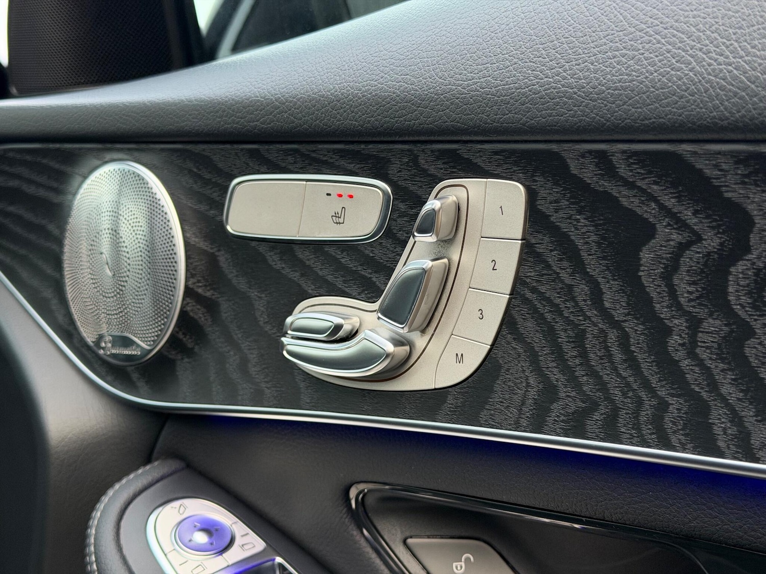 Used Mercedes-Benz GLC 2020 for sale - 77091126: Photo 46