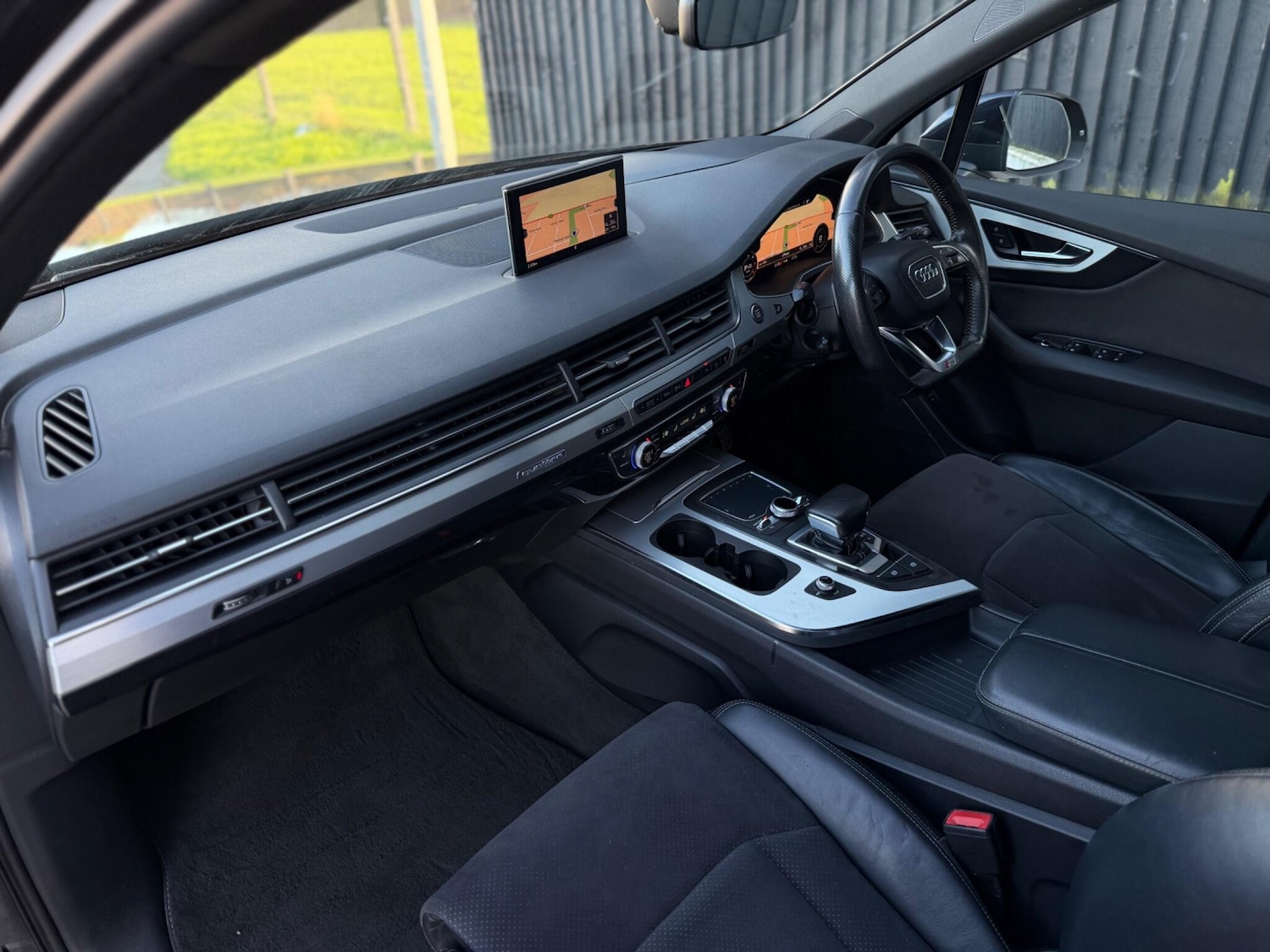 Used Audi Q7 2015 for sale - 76608251: Photo 45