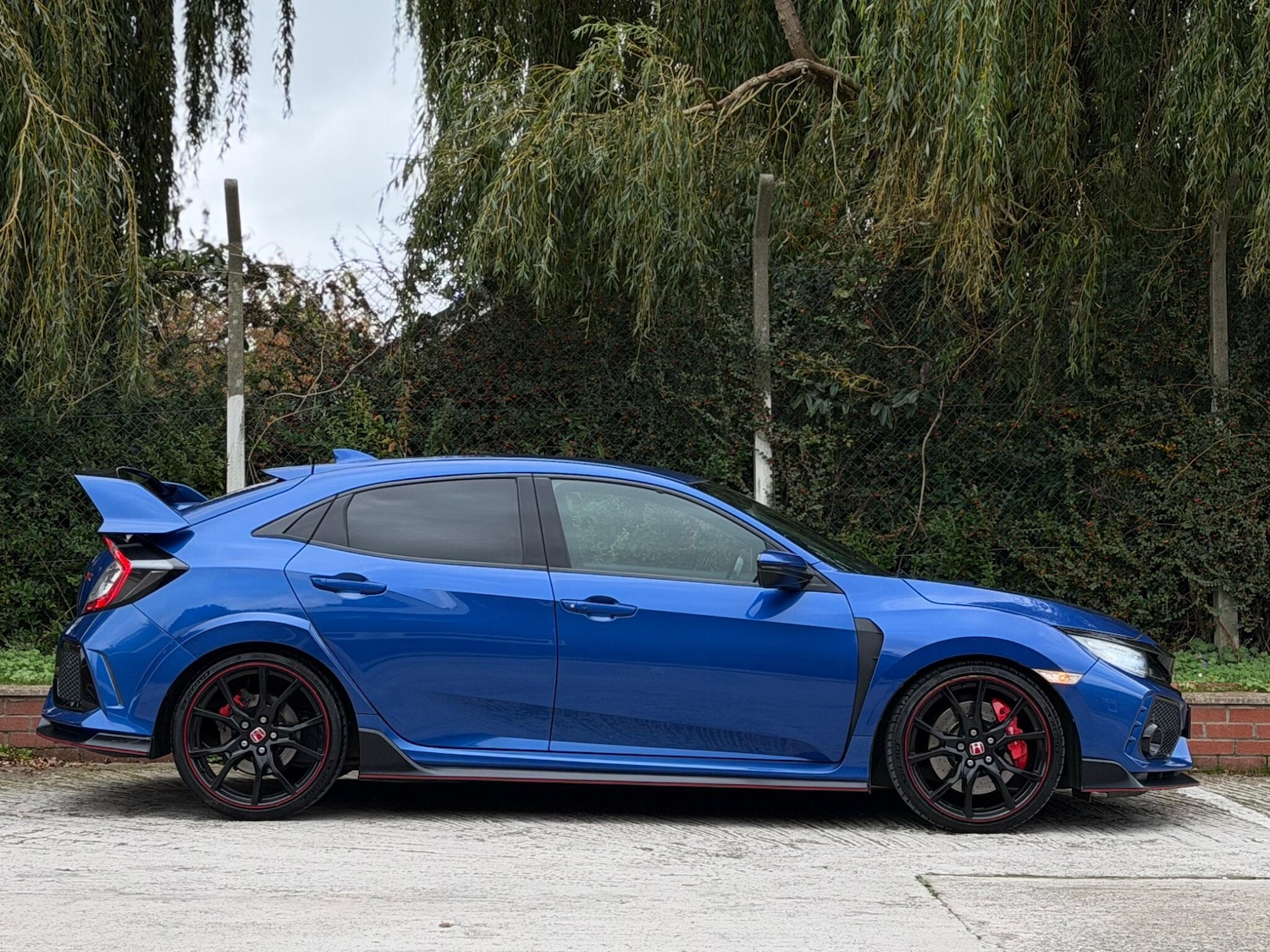 Used Nissan GT-R 2018 for sale - 76561822: Photo 13