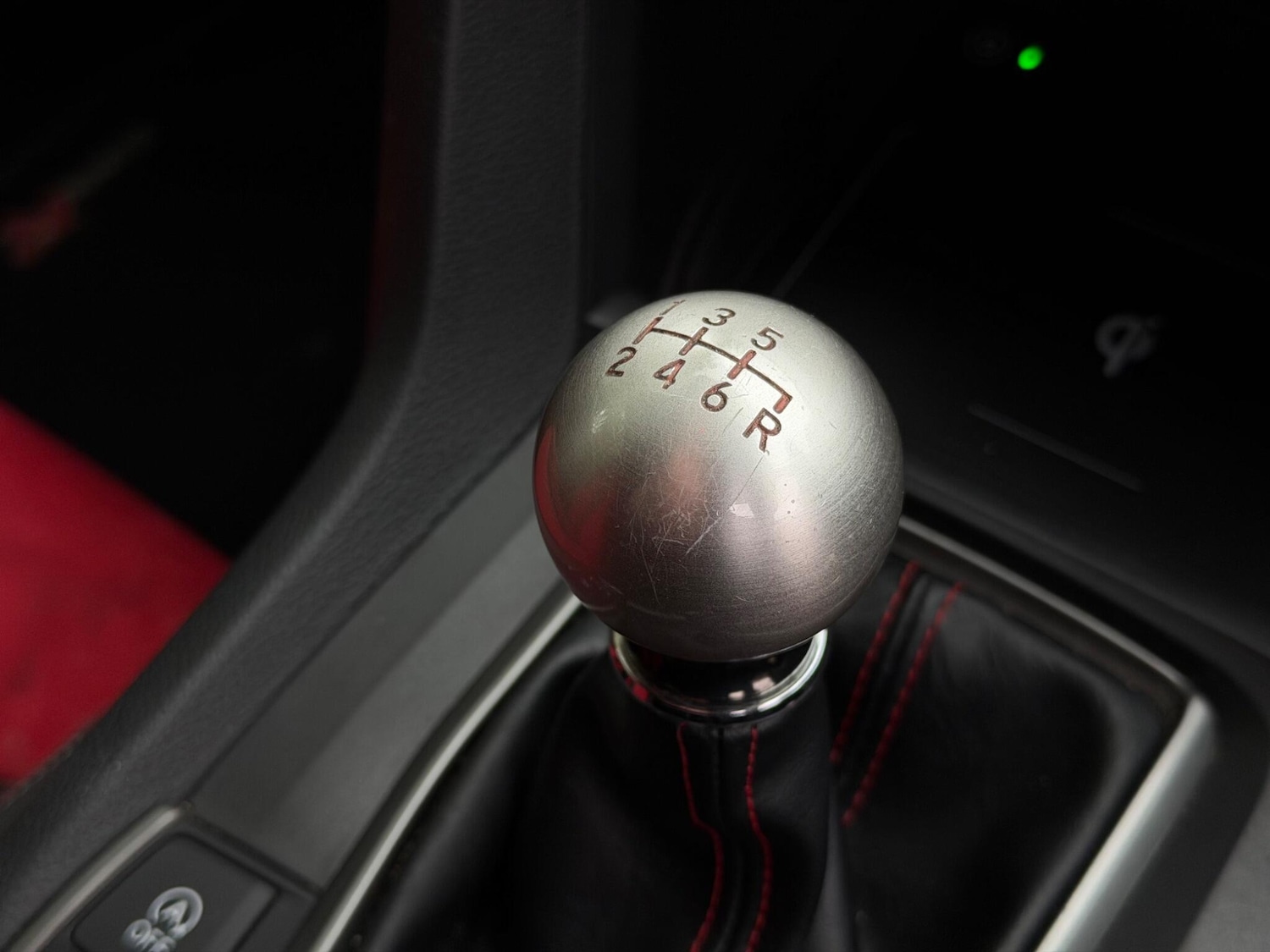 Used Nissan GT-R 2018 for sale - 76561822: Photo 19