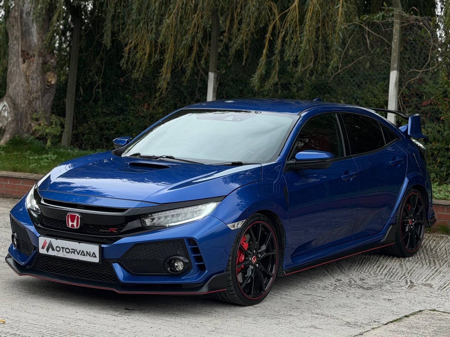 Used Nissan GT-R 2018 for sale - 76561822: Photo 3