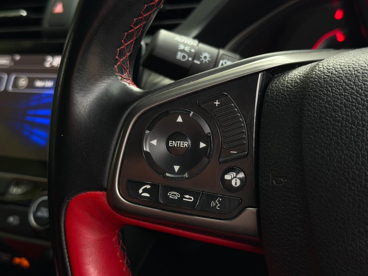 Used Nissan GT-R 2018 for sale - 76561822: Photo 31