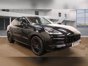 (70) - 4.0T V8 GTS TiptronicS 4WD Euro 6 (s/s) 5dr