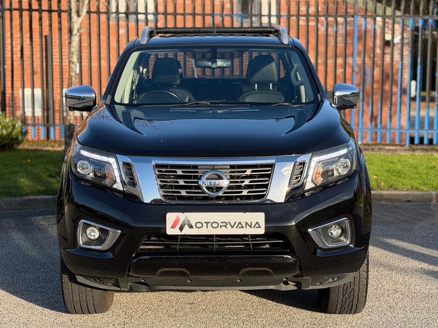 Used Nissan Navara 2020 for sale - 76607733: Photo 2