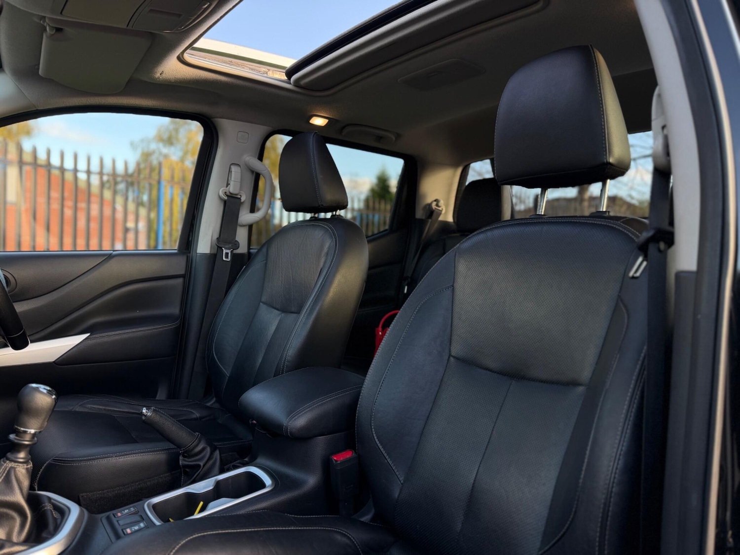 Used Nissan Navara 2020 for sale - 76607733: Photo 24