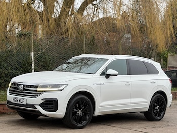 Used Volkswagen Touareg 2018 for sale - 79553141: Photo