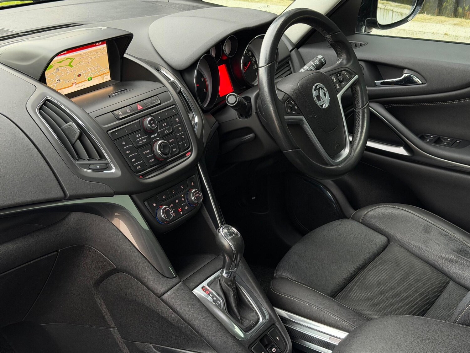 Used Vauxhall Zafira 2016 for sale - 76991518: Photo 17