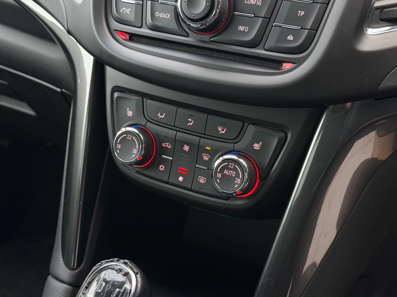 Used Vauxhall Zafira 2016 for sale - 76991518: Photo 30