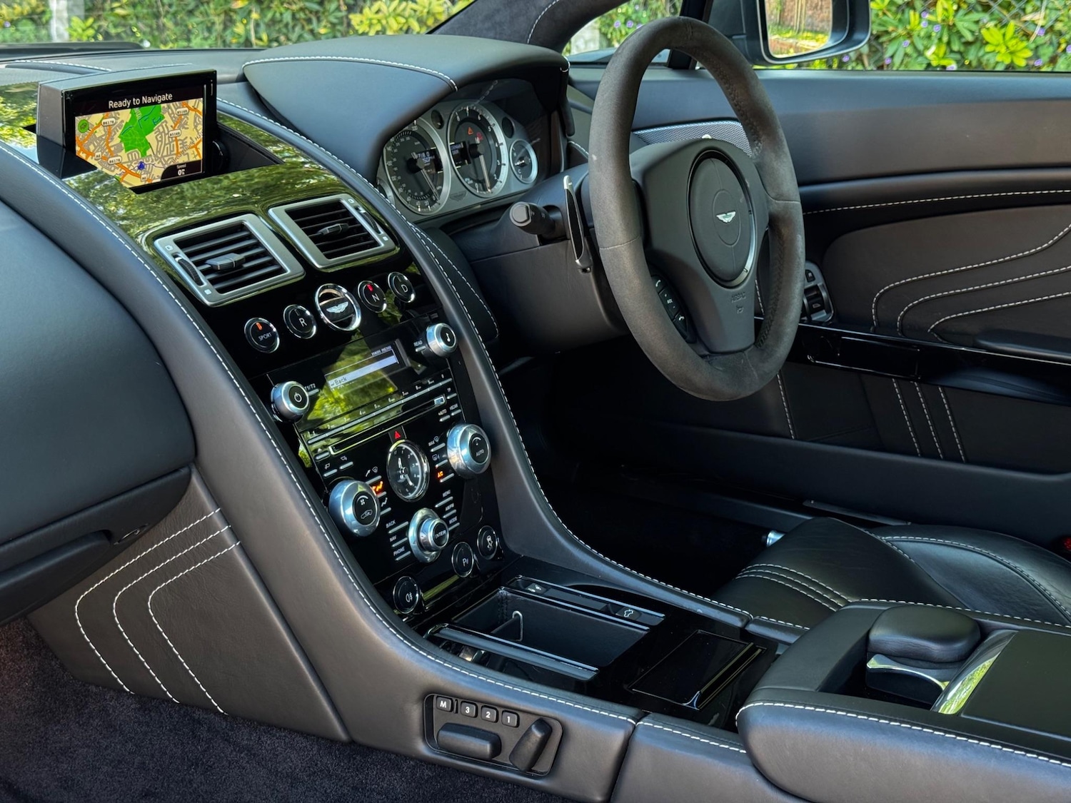 Used Aston Martin Vantage 2012 for sale - 76561965: Photo 20